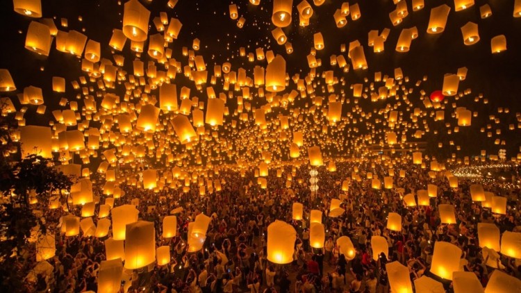 yi peng lantern festival thailand